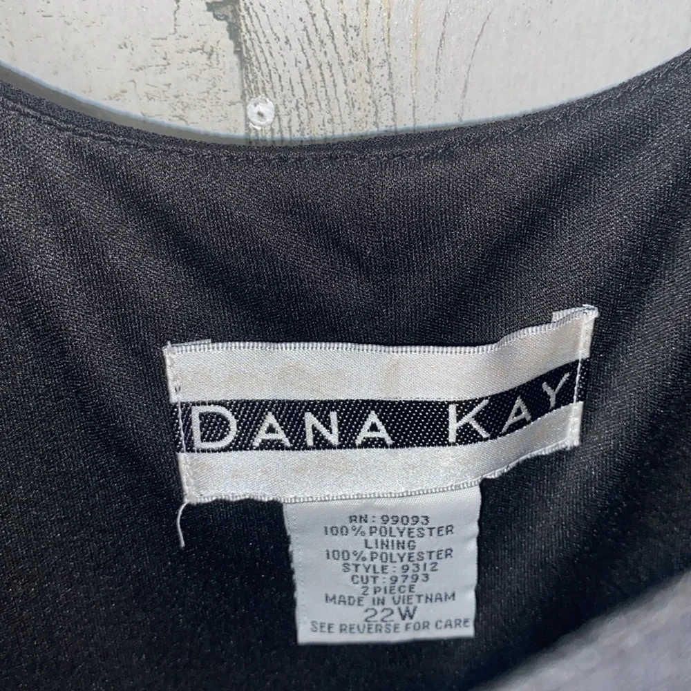 0701 Dana Kay Black Sleeveless Sheath Dress with Ruffled Hem - Picture 2 of 6